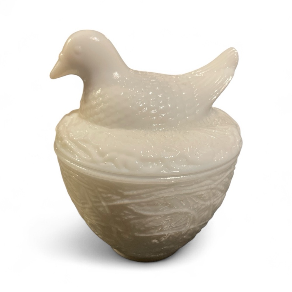 Vintage Bird on Nest Lidded Milk Glass by Avon in perfect condition! - Picture 6 of 6